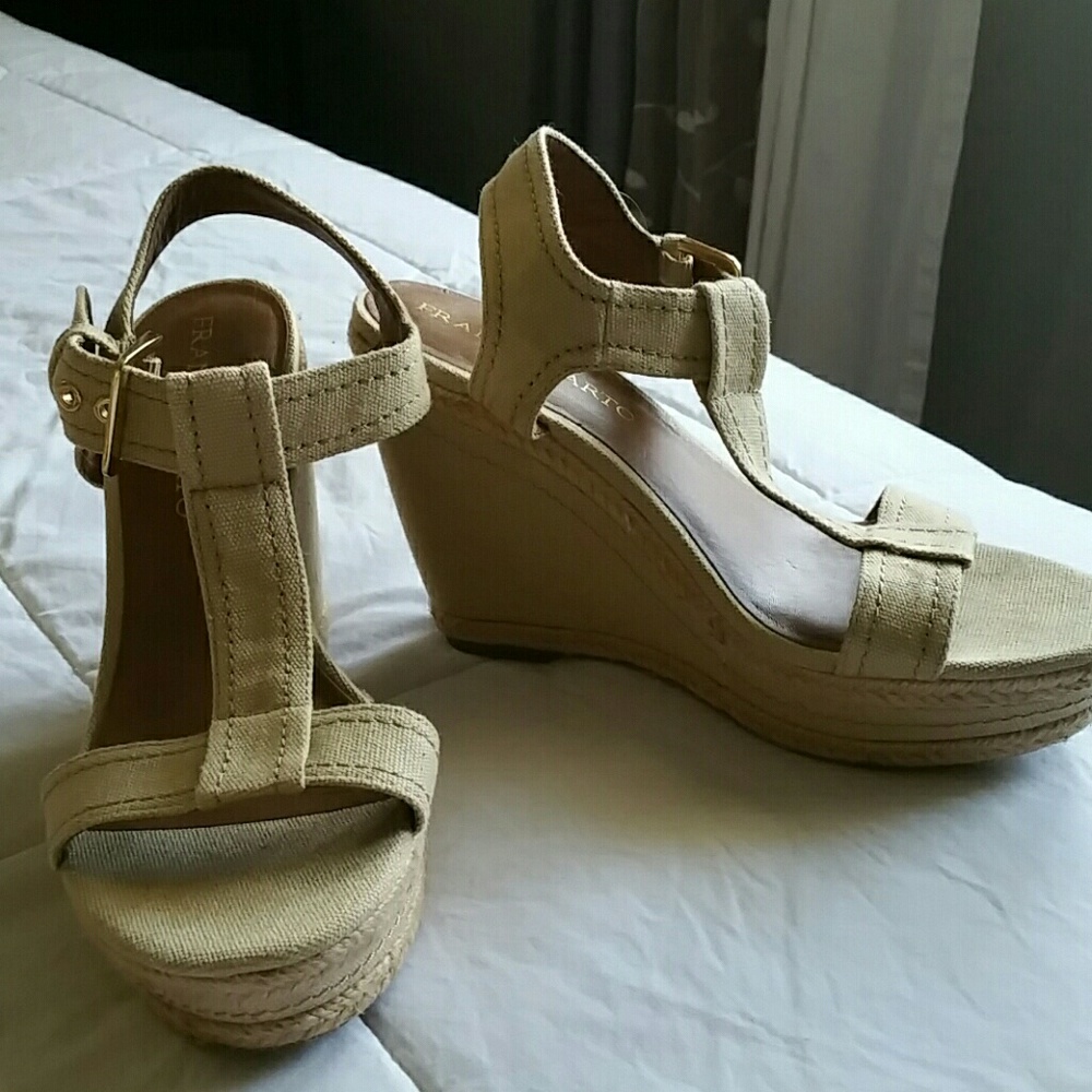 Sandles